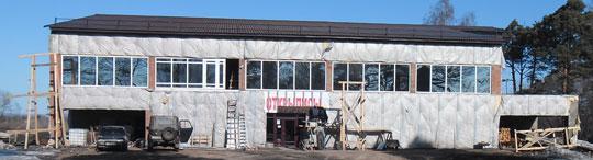 Так сейчас выглядит бирюсинский аквапарк, слава о котором вмиг разлетелась по всему району. Из диалога с главой администрации Светланой Сучковой: - У вас в городе социальная напряжённость… - У нас аквапарк есть!!! - Но нет гидролизного завода и работы. - Зато у нас теперь снег белый и воздух чистый!